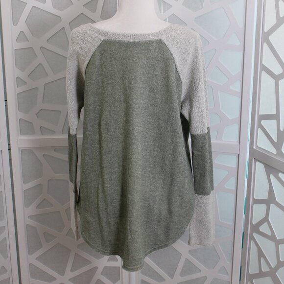 Earthbound Women's Green Contrast Sweater Comfy High Low - Picture 5 of 11